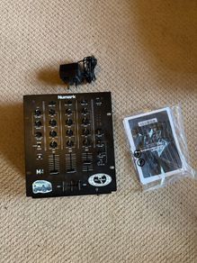 Numark M4 mixer