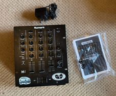 Numark M4 mixer
