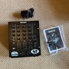 Numark M4 mixer