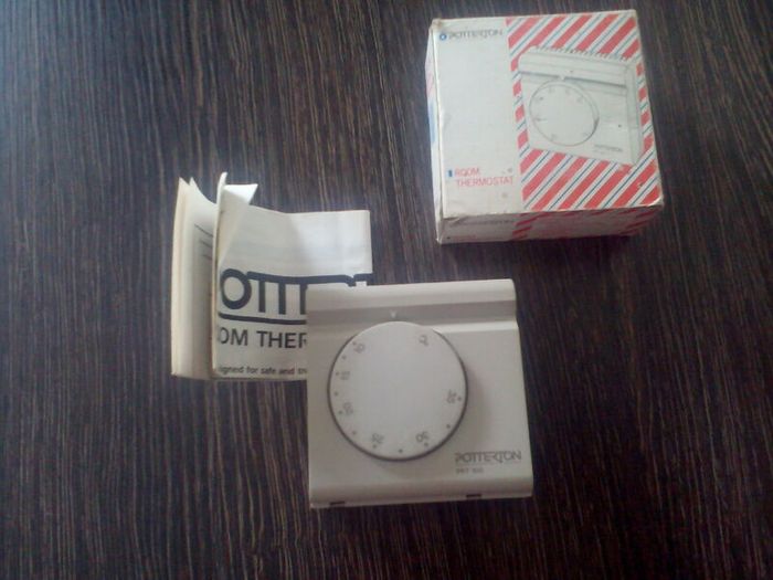 Potterton PRT 100 Room Thermostat.