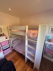 Kids bunk bed + 2 Mattresses