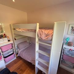 Kids bunk bed + 2 Mattresses