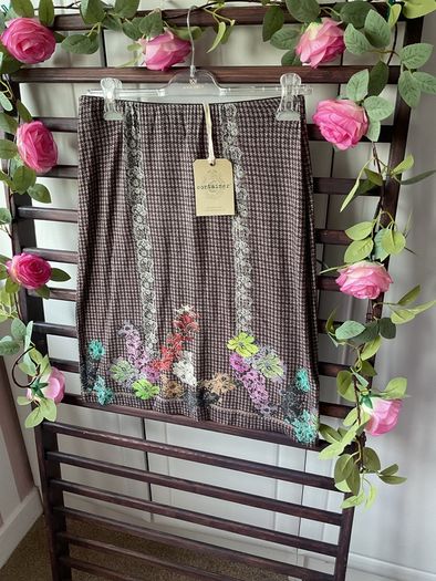 skirt bnwt Container brand size medium herringbone jersey fabric