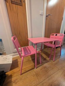 Kids Table and Chairs