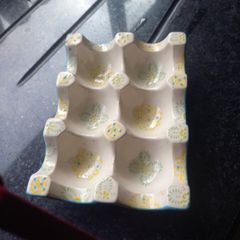 egg holder
