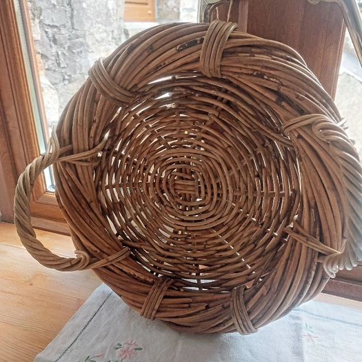 Vintage Wicker Tray