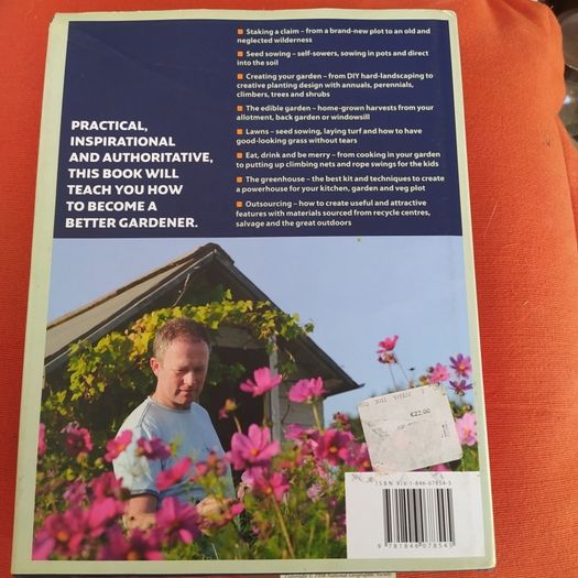Gardeners World/ BBC Books/ Toby Buckland / Practical Gardening Handbook