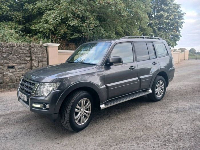 Mitsuibhi pajero