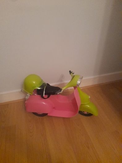 Our Generation Ride in Style Scooter