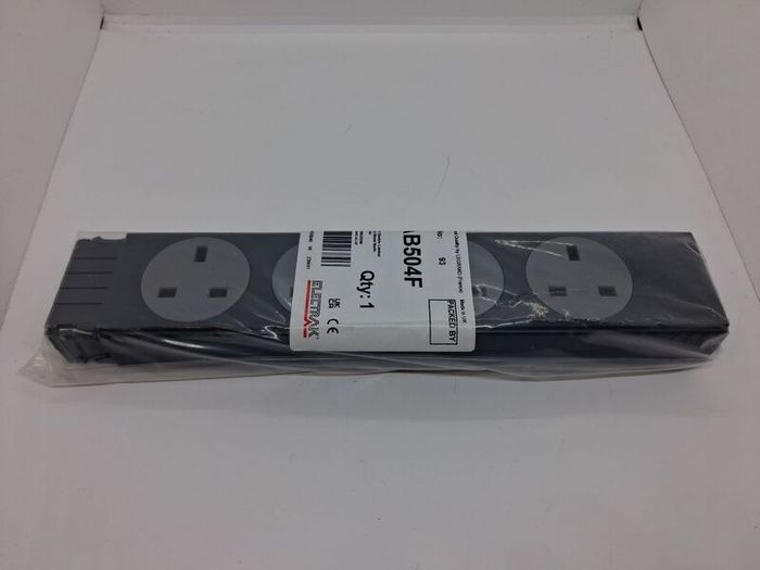 Postage - 2 x Electrak IAB504F 4 Gang Socket Module