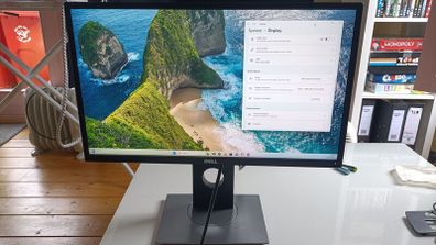 23" Dell Monitor (1920x1080 LED)
