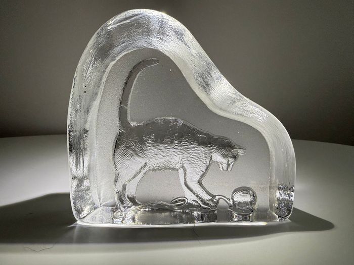 Vintage Edinburgh Crystal Cat Paperweight