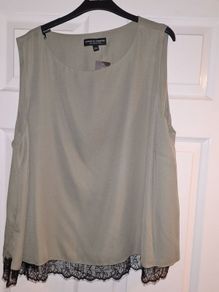 PLUS SIZE (22) Dorothy Perkins Khaki/Black Lace Hem Top. New