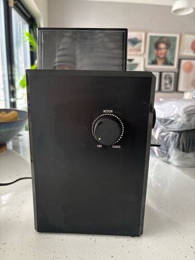 Sage Bambino Plus Espresso Machine & DeLonghi Coffee Grinder