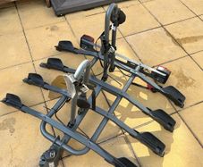 4 Bike tow bar carrier