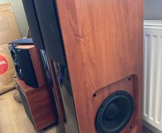 speakers jamo
