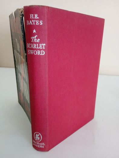 The Scarlet Sword by H. E. Bates (RB175)