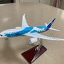 Boeing 787 Dreamliner China Southern 1/400 Image 5
