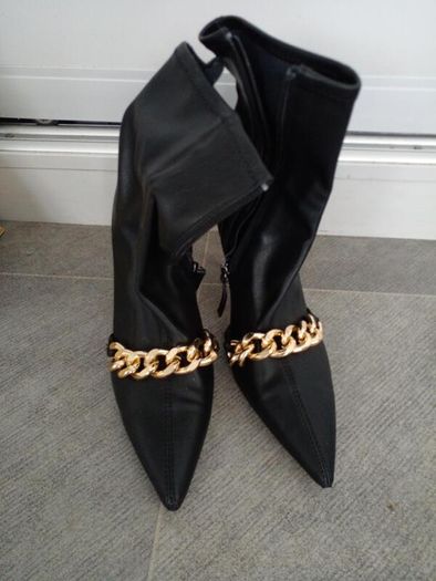 Zara Boots size 39