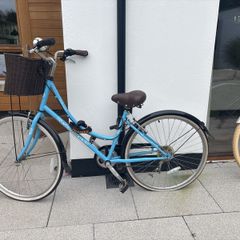 Vintage ladies city bike