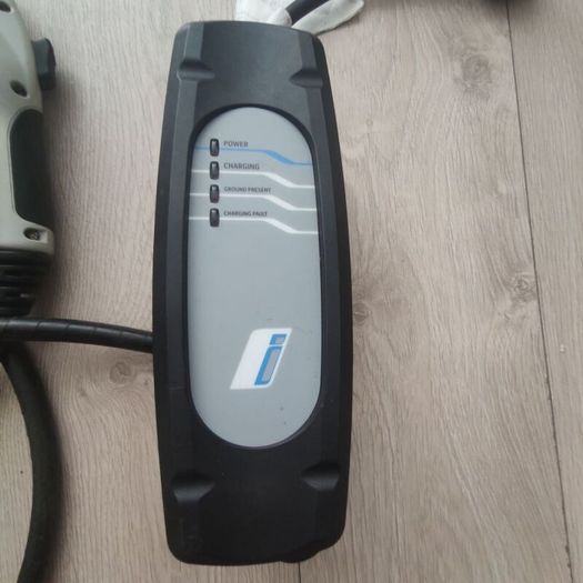 BMW charger model 2