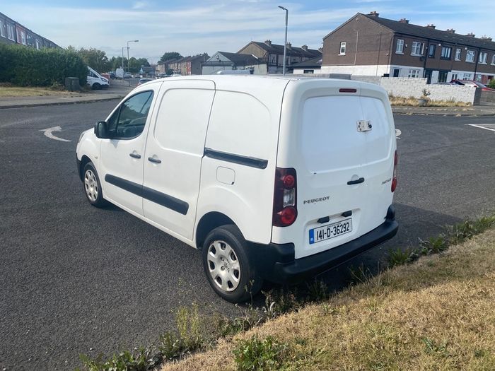2014 Peugeot Partner Doe&Tax