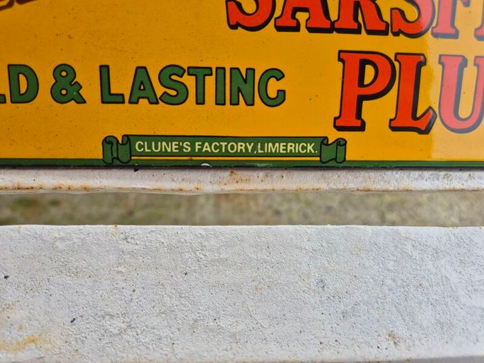 enamel sign