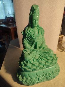 Hindu gods, Chinese gods stamped on base and back Name of Buddha: Guan Yin Buddha statue, jade colour, lap width 18 CM. 25 CM. Tall