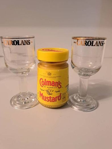 6 Unused Rare Carolans Irish Cream Liquer Shot Glasses