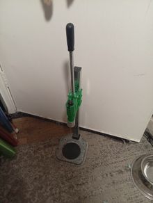 bottle top press