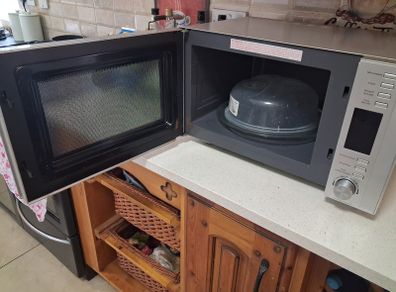 Microwave