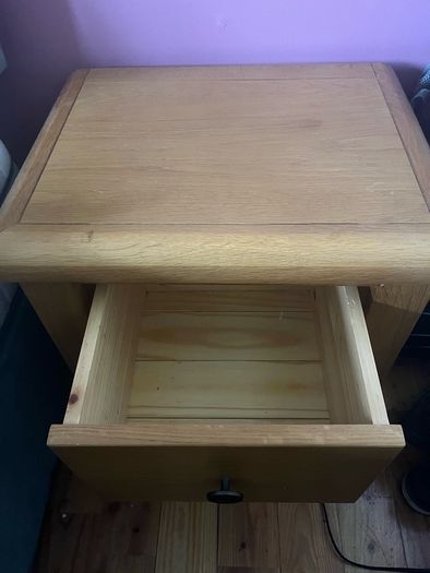 Bedside lockers