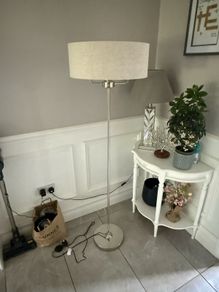 floor lamp