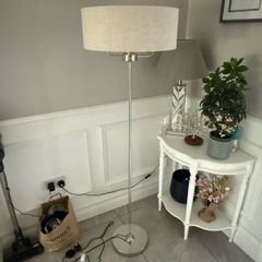floor lamp