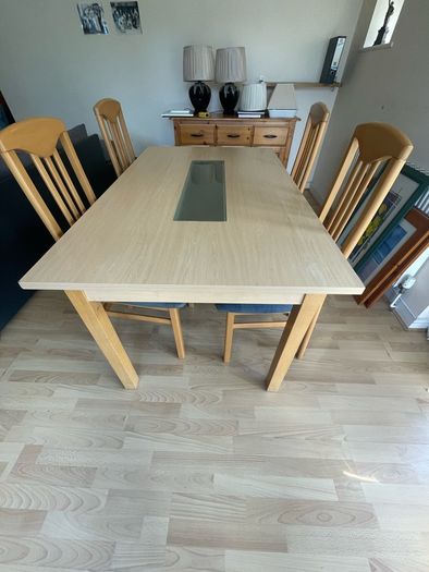 Kitchen table and 4 chairs