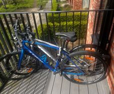Trek FX2 Bike