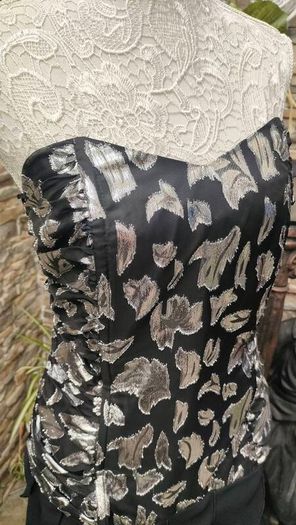 Vintage 80s strapless silver metallic and black ruffle occasion party dress