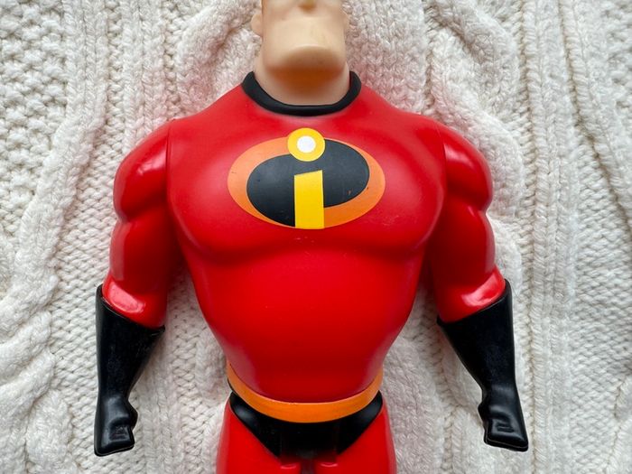 Mr. Incredible Action Figure Disney Pixar Jakks Pacific Used Please look at  the pictures