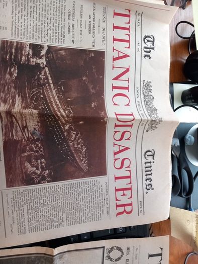 Historic Newspapers, Titanic, 9/11, Diana Death