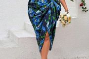 BNWT Amazing Floral Dress size 20 + matching accessories available: hair piece, gloves, jewellery, etc