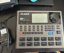 Alesis SR18 Drum Machine