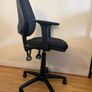Black adjustable office chair Image 4