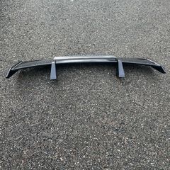 Car spoiler