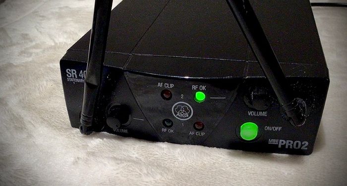 AKG WMS 40 Mini Pro2 dual wireless microphone system