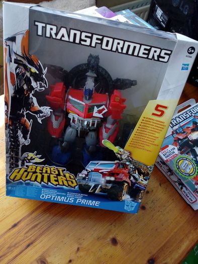 Transformers Beast Hunters Optimus Prime