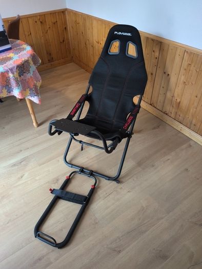 Sim racing seat