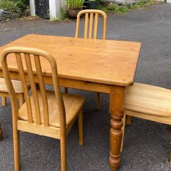 Pine kitchen table and 4 matching chairs
