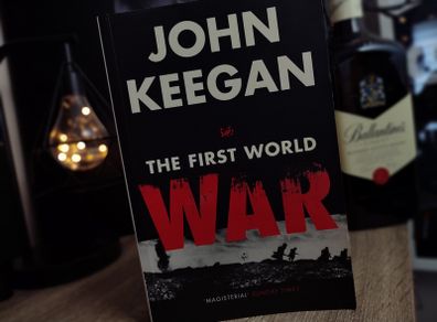 The First World War ! History Book ! 1999 ! by Pimlico !