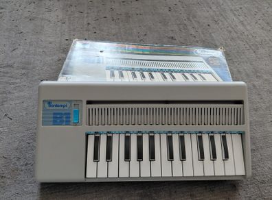 vinatge Bontempi keyboard in box works