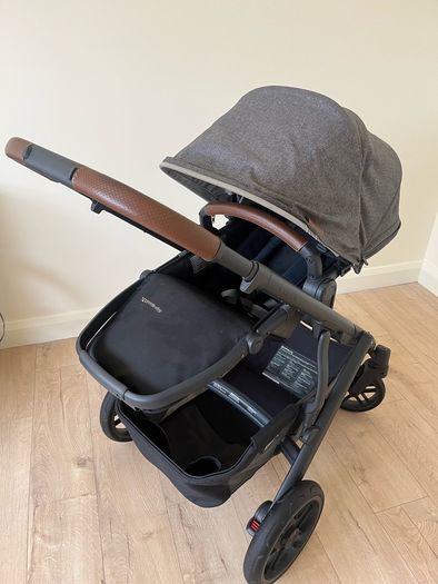 UPPAbaby Vista V2 Travel System Greyson